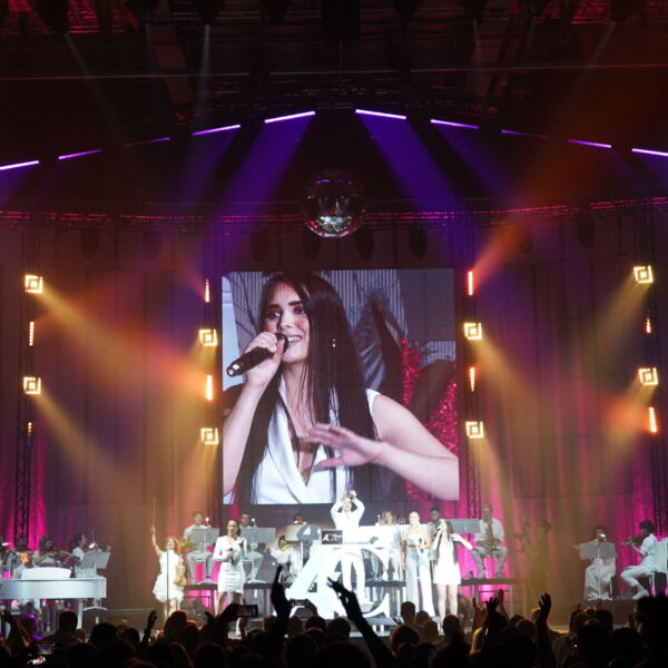 AC & The Berlin Orchestra (3)