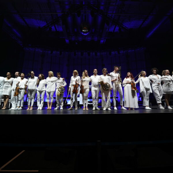 AC & The Berlin Orchestra (5)